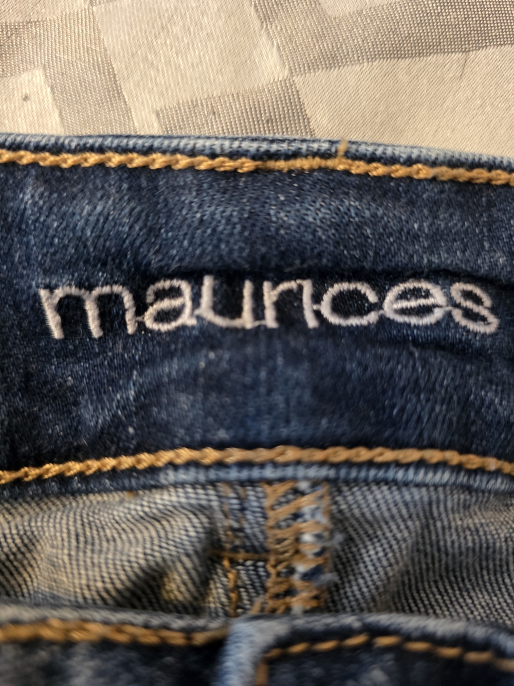 Maurices Dark Blue Cropped Jeans Size 18 - Picture 3 of 4